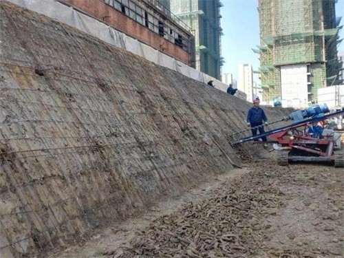 岭东建筑边坡支护